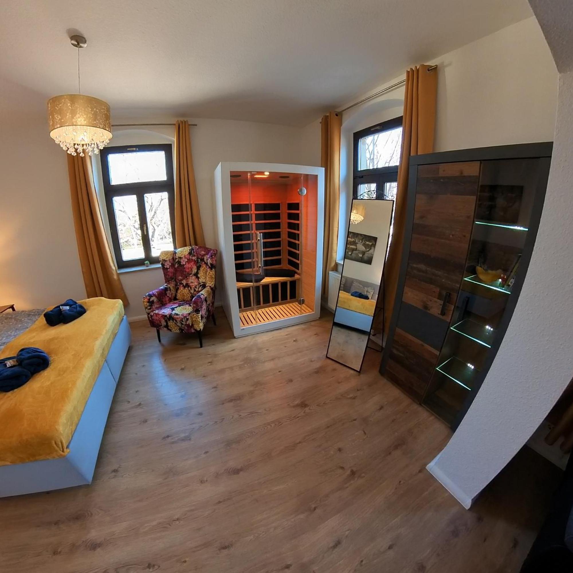 Federtraum Mit Sauna Sehr Gemuetlich, Neu Dresden Bagian luar foto